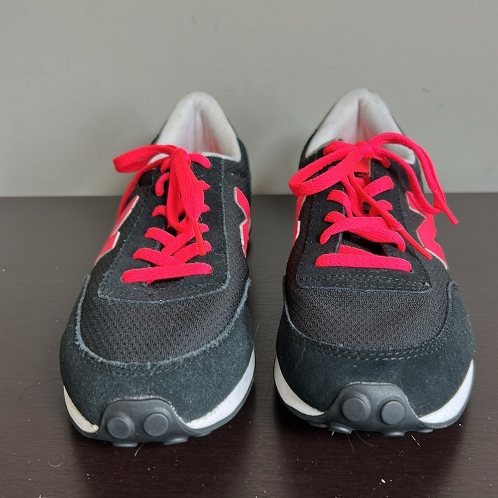 New Balance 410 Sneaker WL410WBA Black Casual Running Tennis  Shoes Sz 9 NEW - Picture 3 of 9